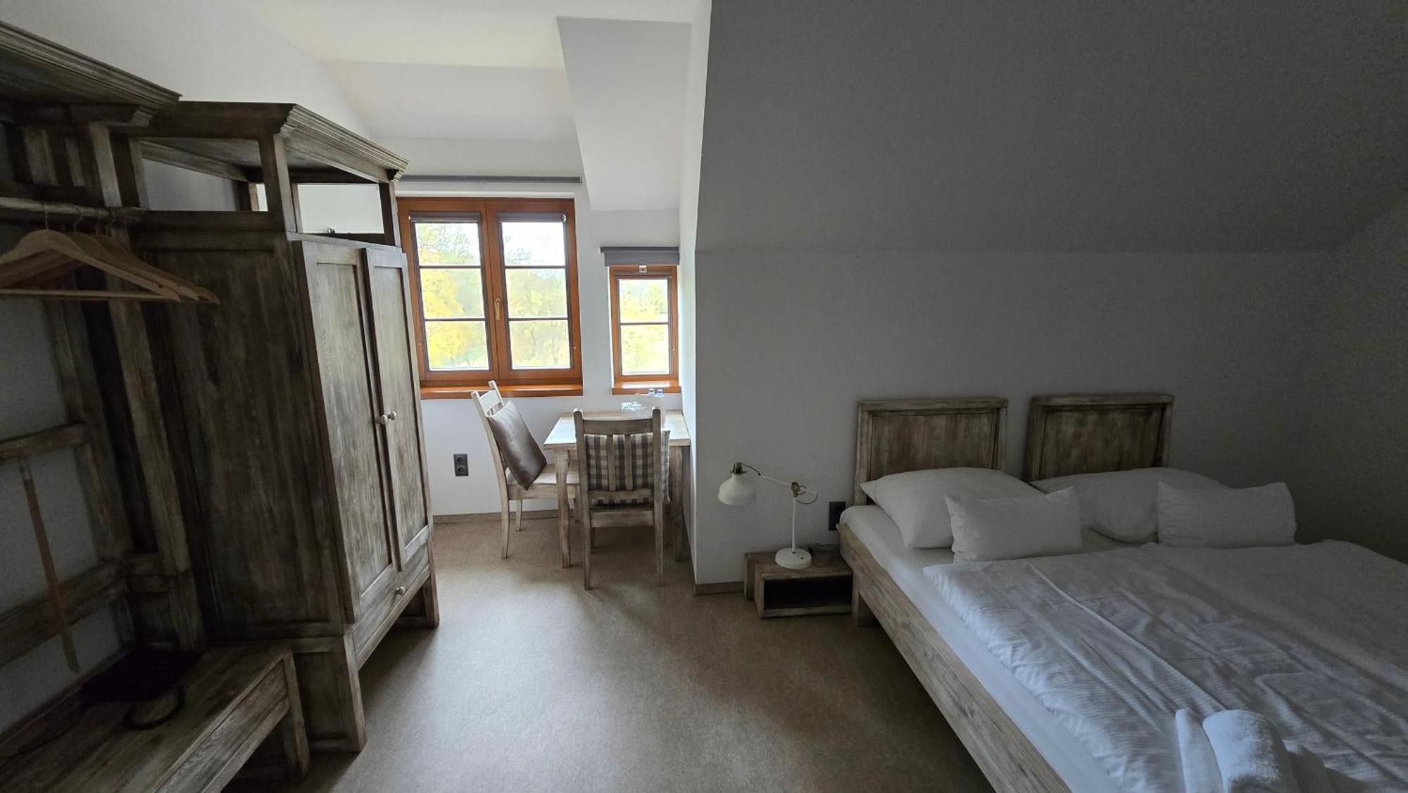 Dvur Perlova Voda Budyne nad Ohri Exterior foto
