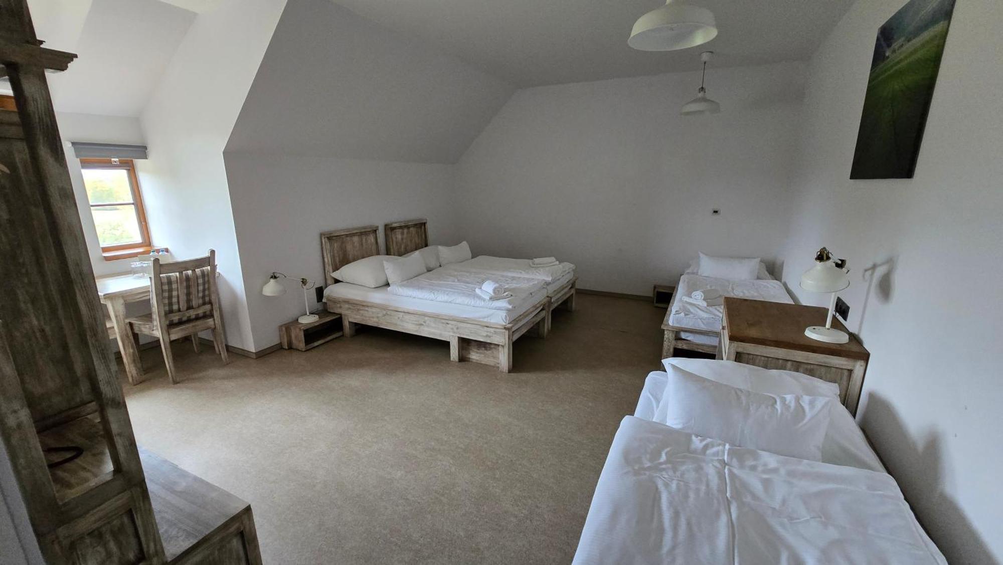 Dvur Perlova Voda Budyne nad Ohri Exterior foto