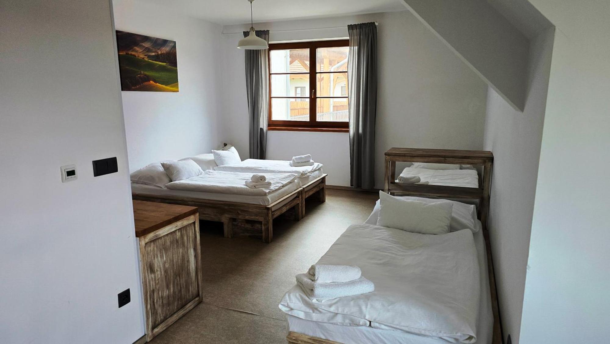 Dvur Perlova Voda Budyne nad Ohri Exterior foto
