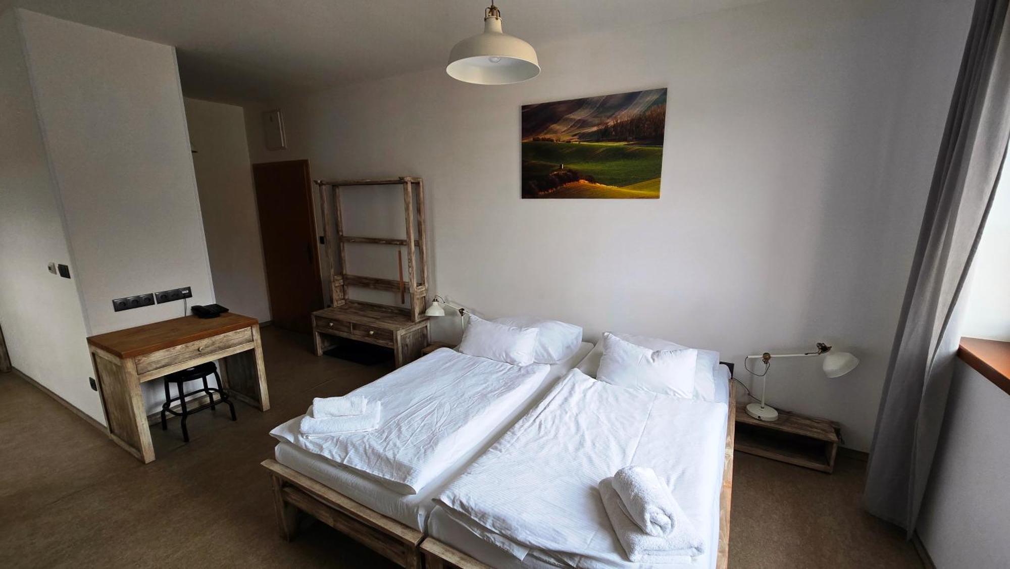 Dvur Perlova Voda Budyne nad Ohri Exterior foto