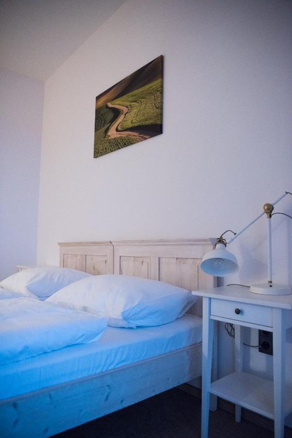 Dvur Perlova Voda Budyne nad Ohri Exterior foto